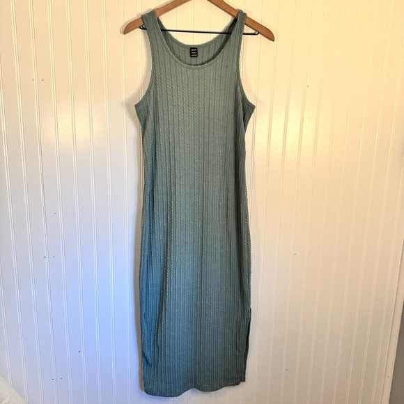 SHEIN Dresses & Skirts - SHEIN Women’s Sleeveless Ribbed Tank Midi Dress Green Size Small/4
